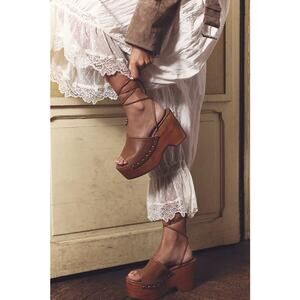 Free People Front Row Wrap Clogs in Luggage Suede NIB